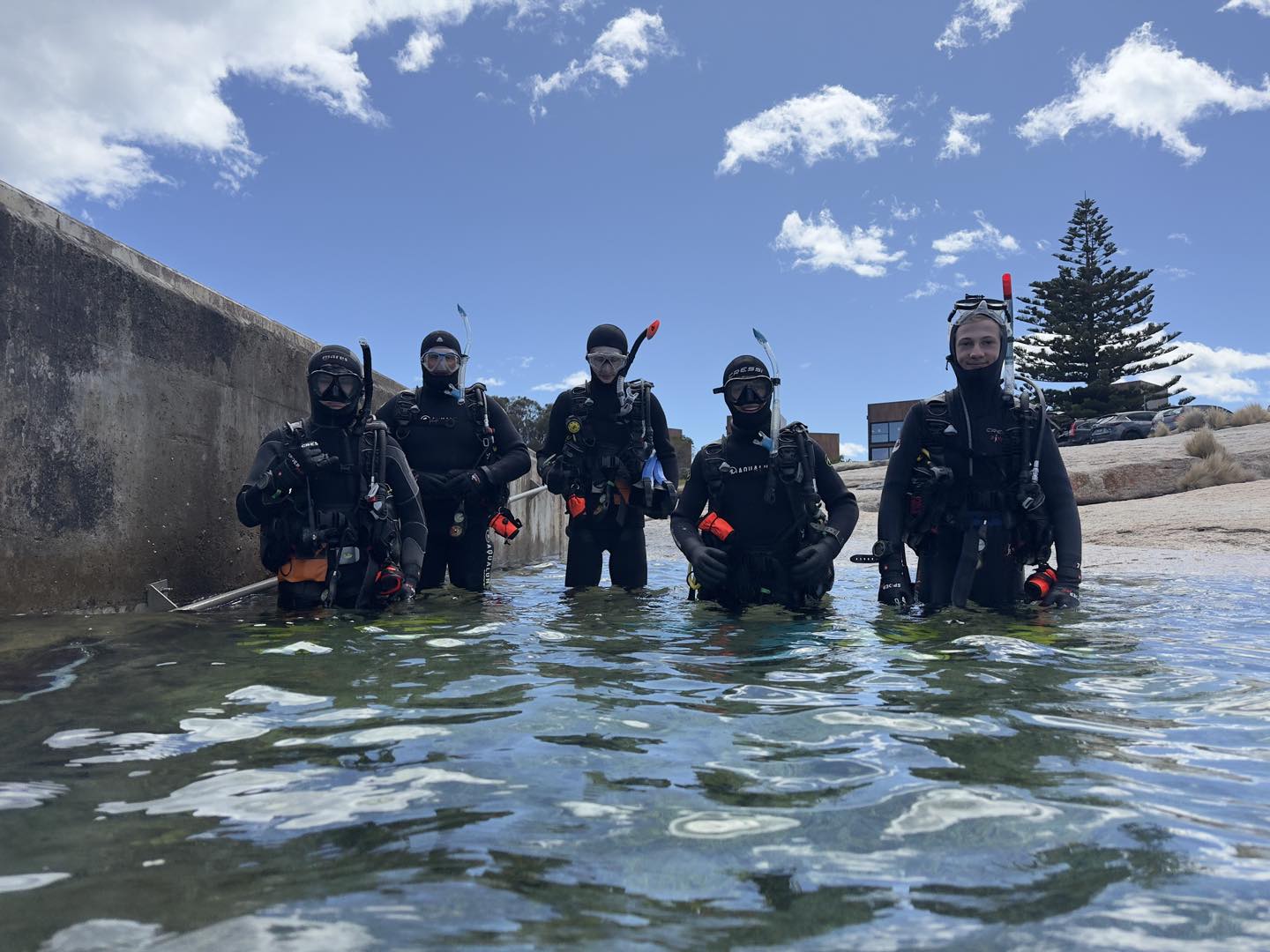 Beginner Diving - Why Choose Shore Dives Over Boat Diving?